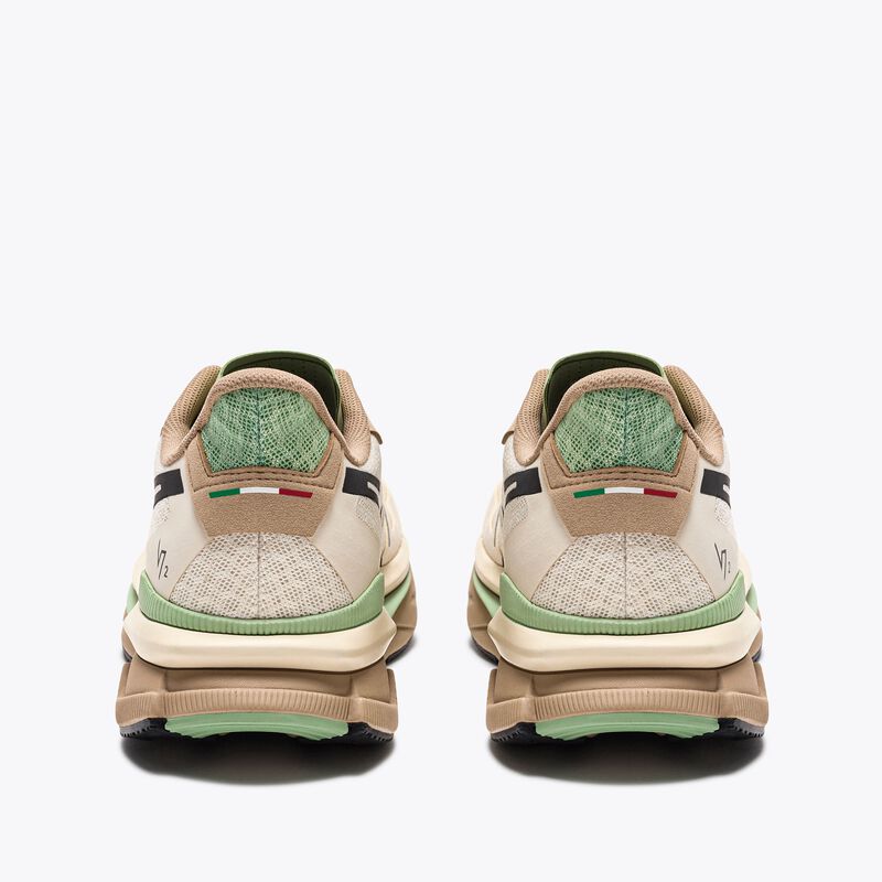 DIADORA ATOMO V7000-2