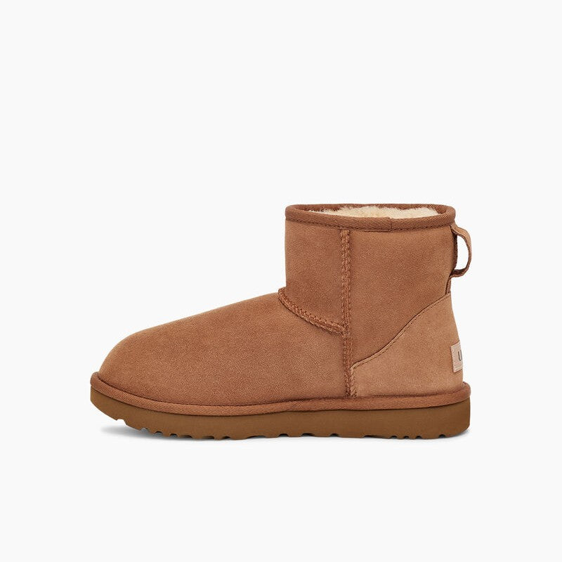 UGG Classic Mini II