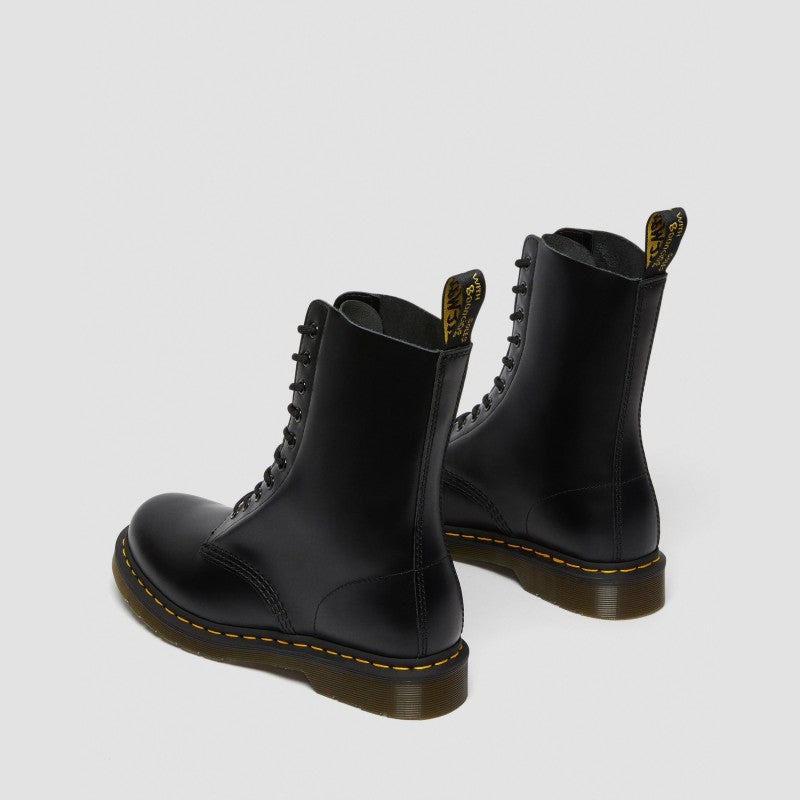 Dr. Martens 1490 Smooth