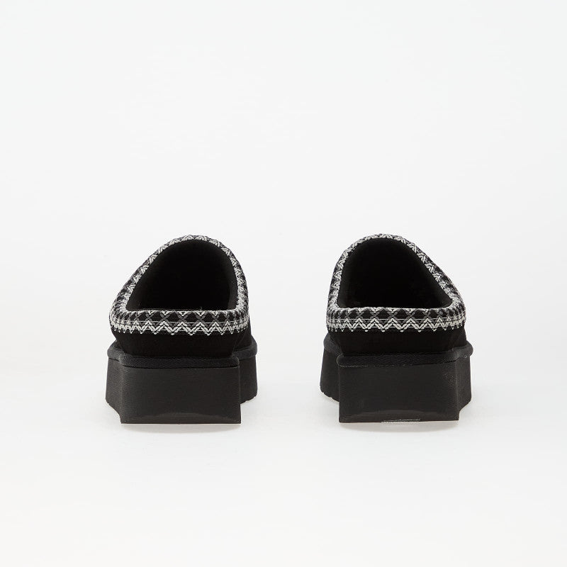Skechers Keep Cozy