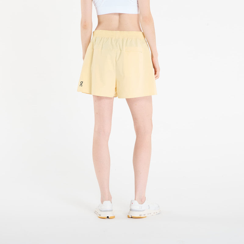 On Focus Shorts Yellow