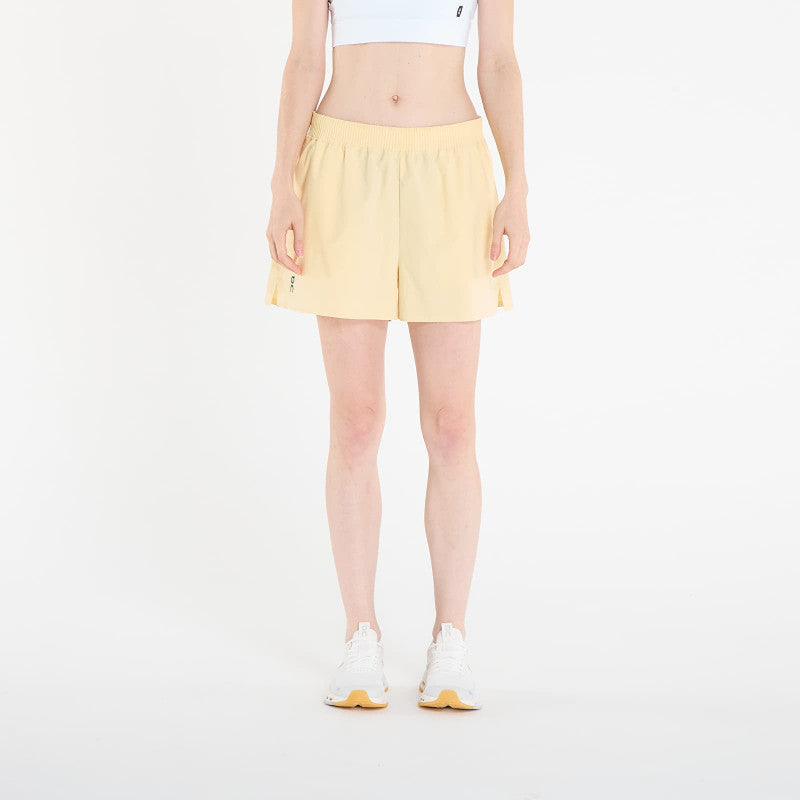 On Focus Shorts Yellow