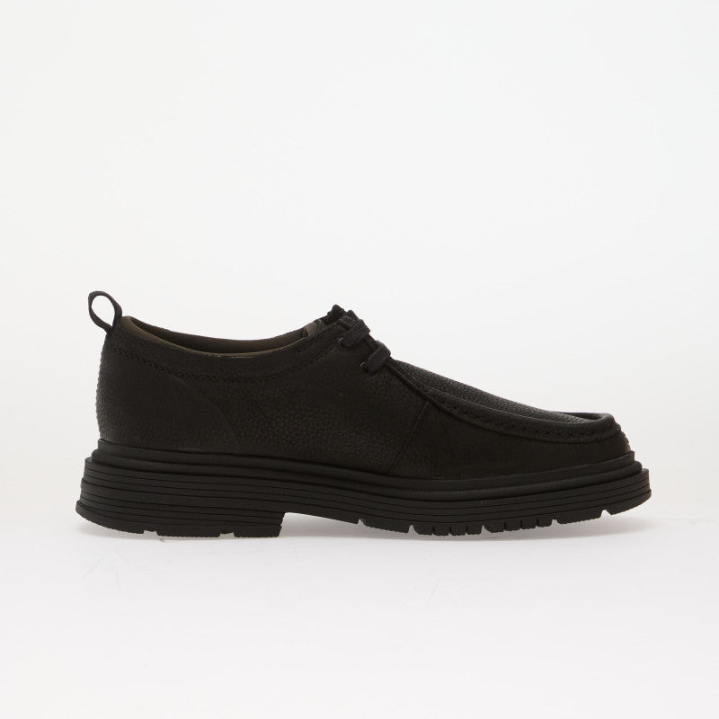 Clarks Badbury Seam Black Leather