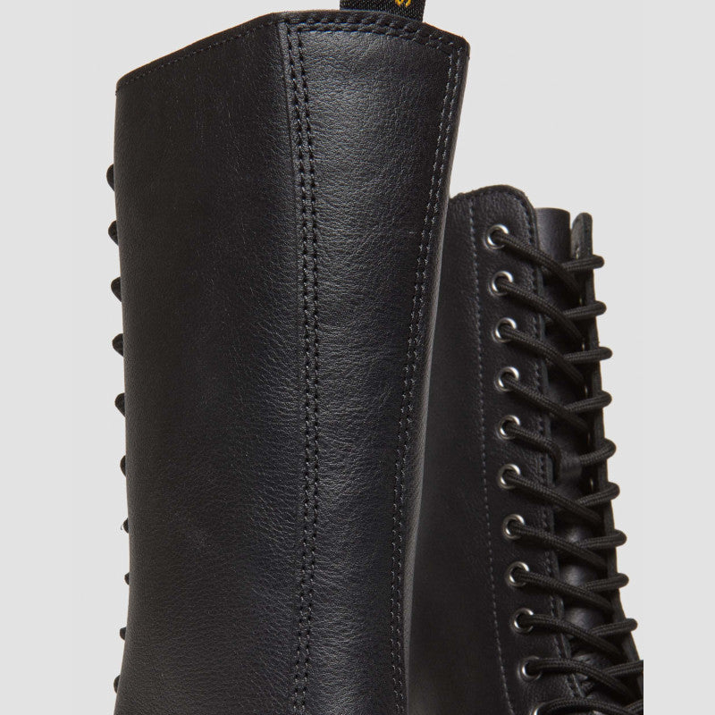 Dr. Martens 1B99 QUAD Black Pisa