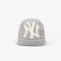 New Era Knit Medium MLB Fluffy Mohair Beanie New York Yankees Gray