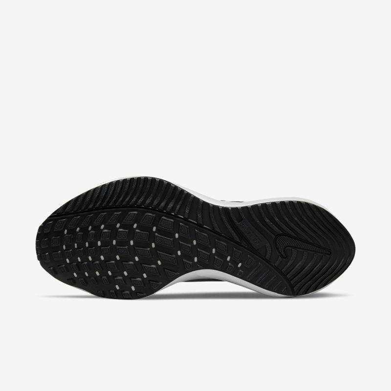 Nike Wmns Air Zoom Vomero 16