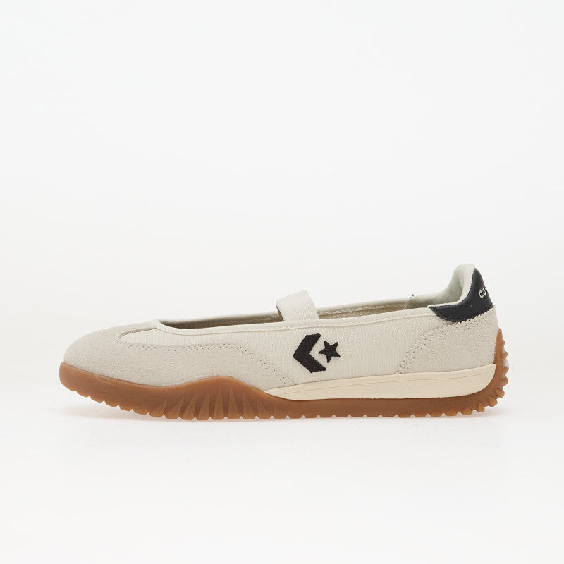 Converse Run Star Trainer Ballet Flat Egret/ Black/ Gum