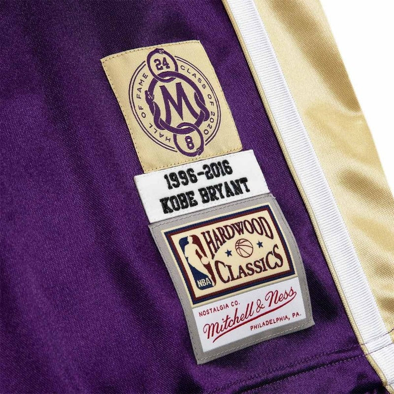 Mitchell & Ness NBA Hall Of Fame Authentic Jersey Los Angeles Lakers 1996-2016 Kobe Bryant Purple