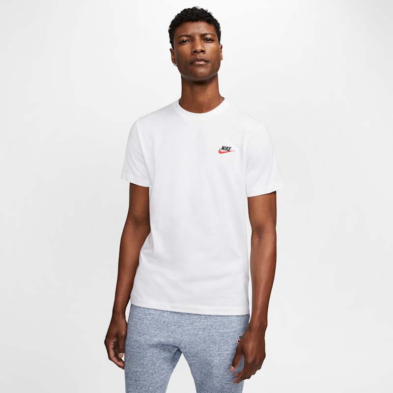 Nike Sportswear Club