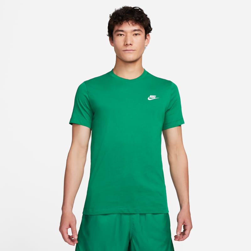 Nike Sportswear Club