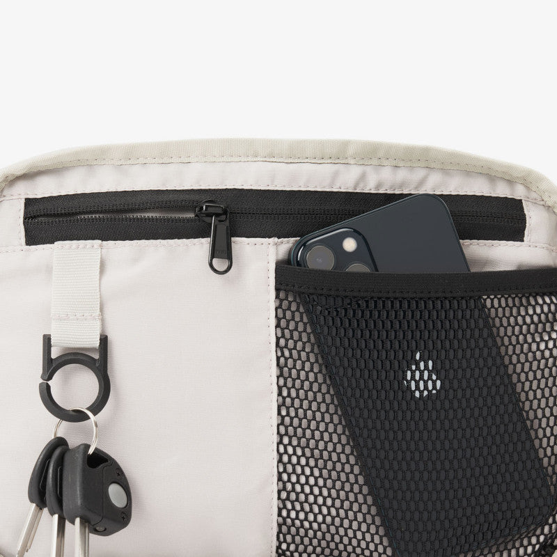 AEVOR Sacoche Bag Ripstop Evergreen 4