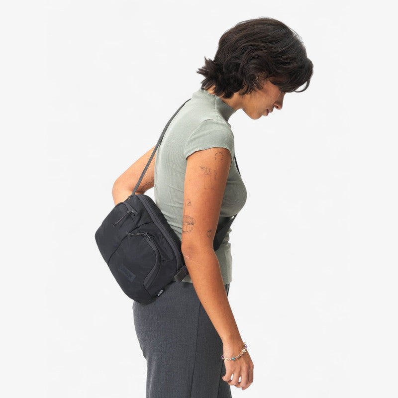 AEVOR Sacoche Bag Ripstop Charcoal Black 4