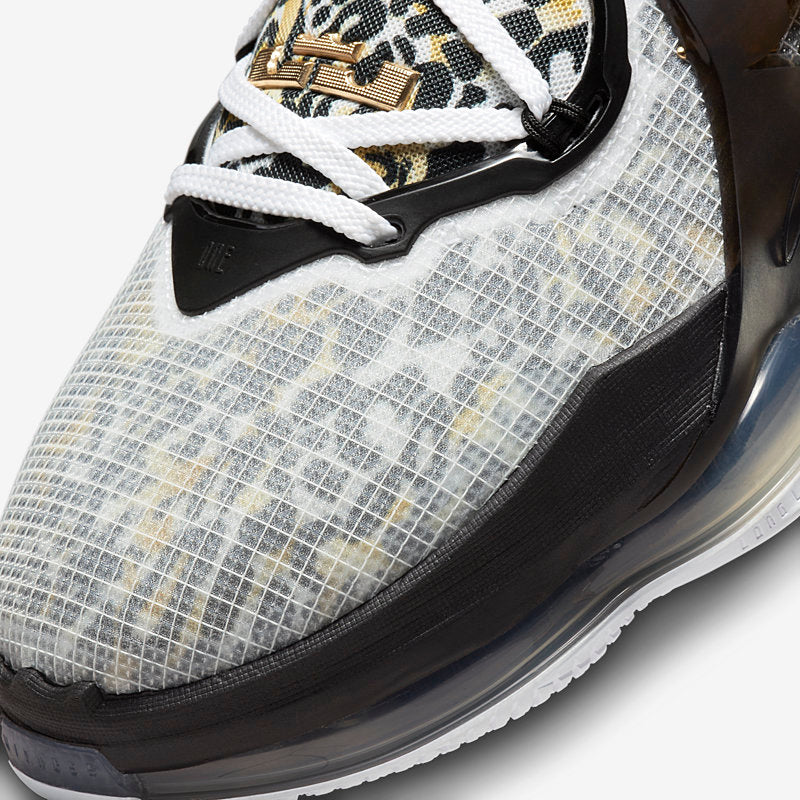 Nike LeBron James XIX White Black Metallic Gold