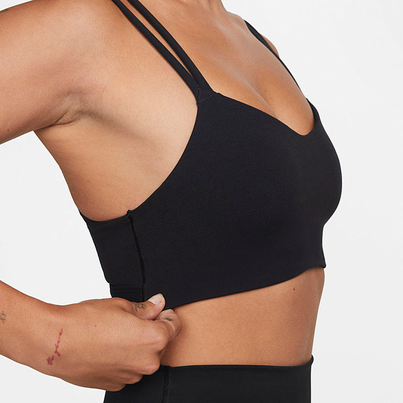 Nike Dri-FIT Alate Trace