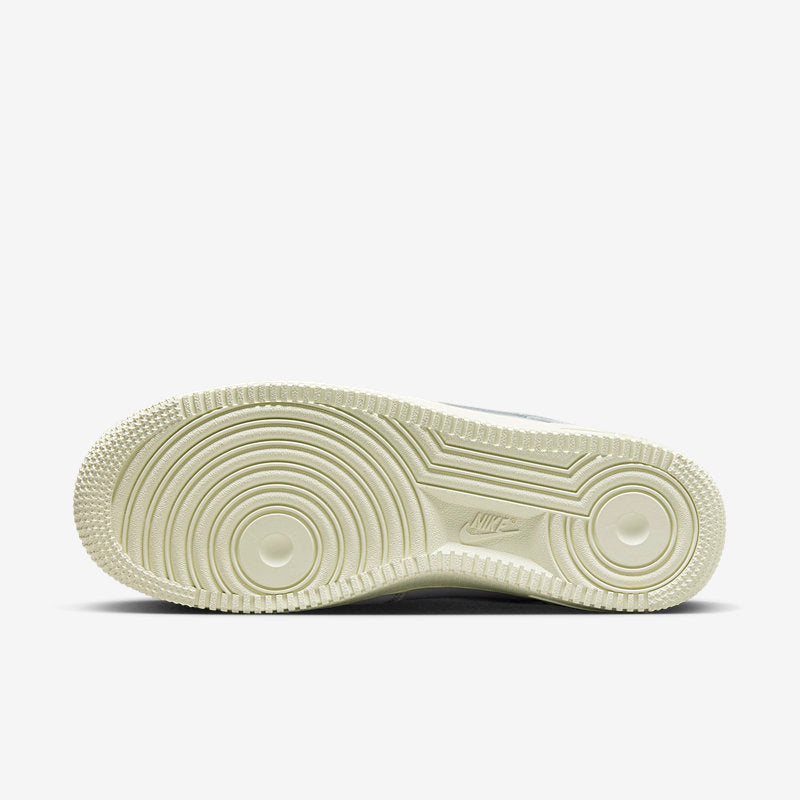 Nike Wmns Air Force 1 Premium