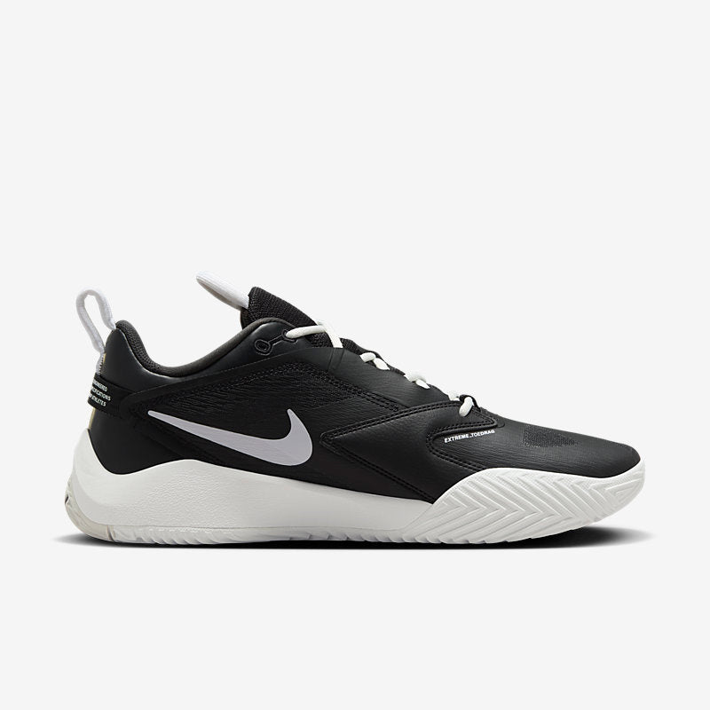 Nike HyperAce 3