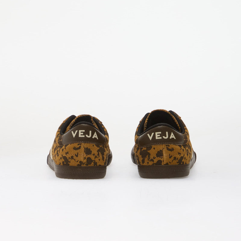 Veja Panenka Suede Camel-Wild-Country