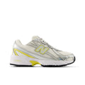 New Balance 740
