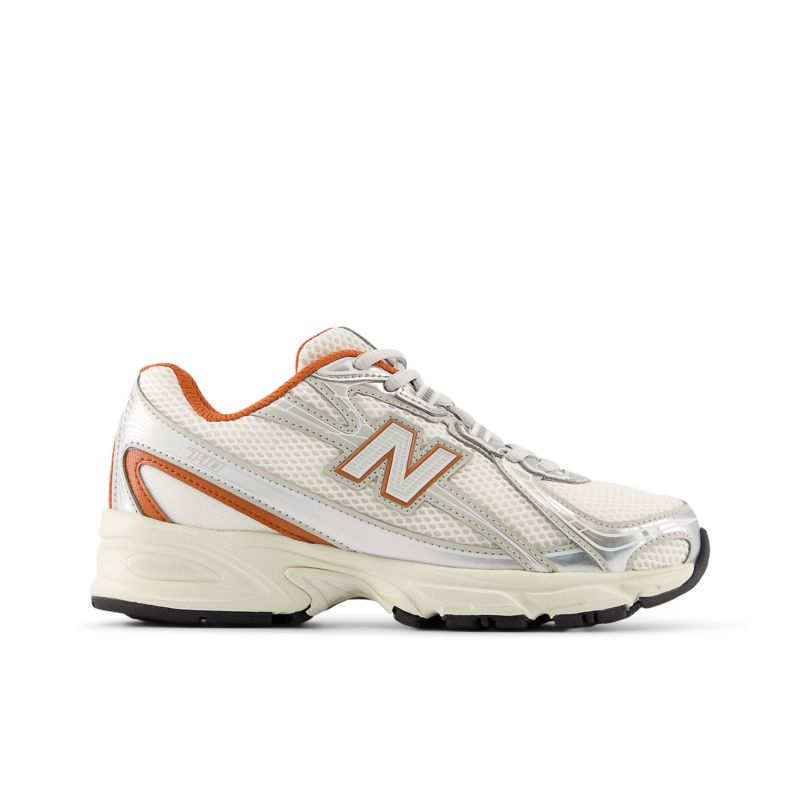 New Balance 770