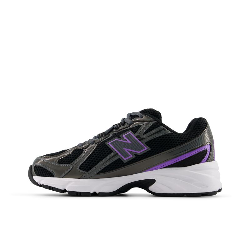 New Balance 740
