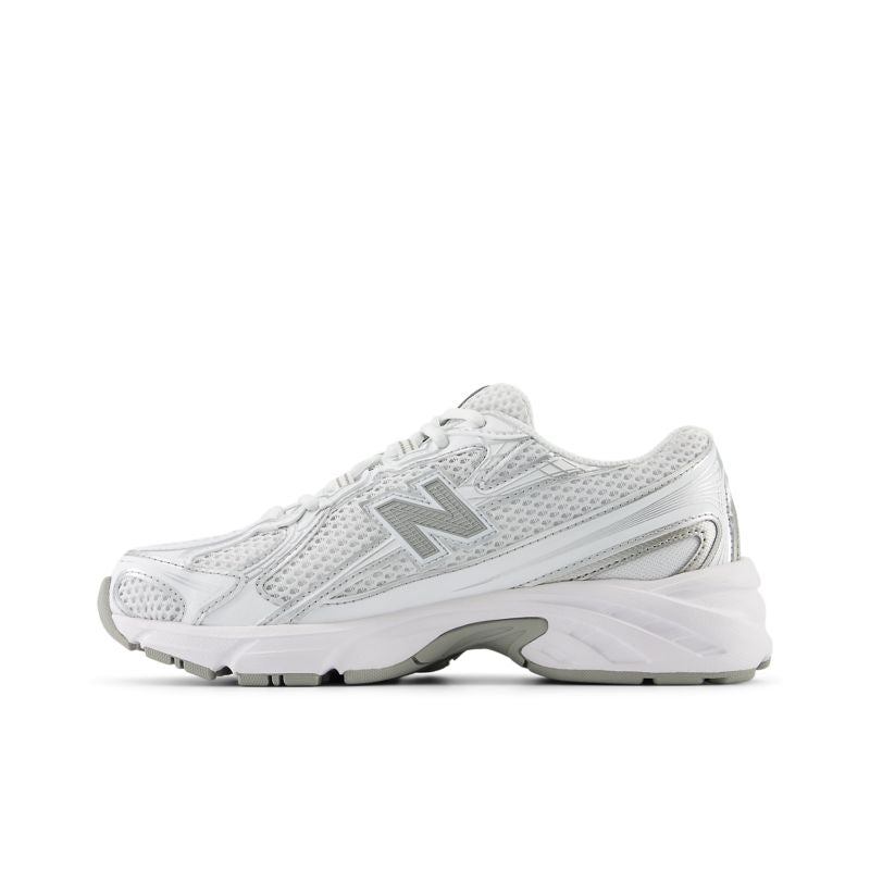 New Balance 770