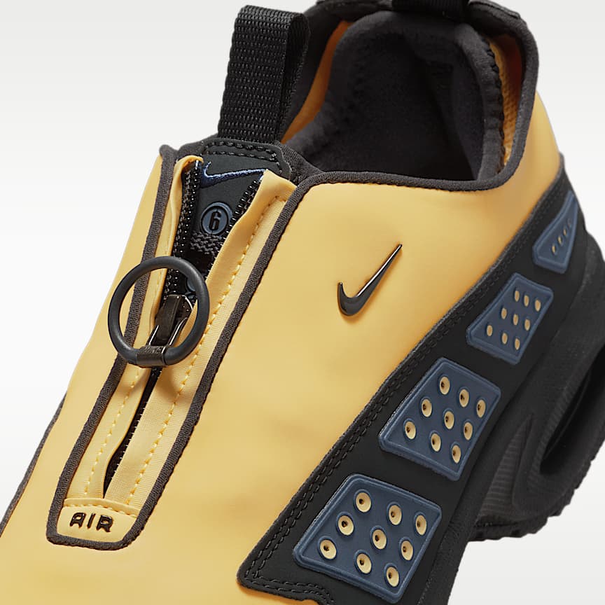 Nike Air Max Sndr Saturn Gold/ Off Noir-Diffused Blue-Black