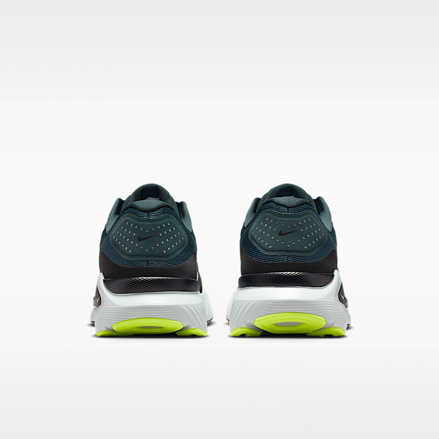 Nike Structure 26