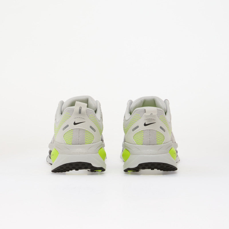 Nike Vomero 18 Photon Dust/ Black-Volt