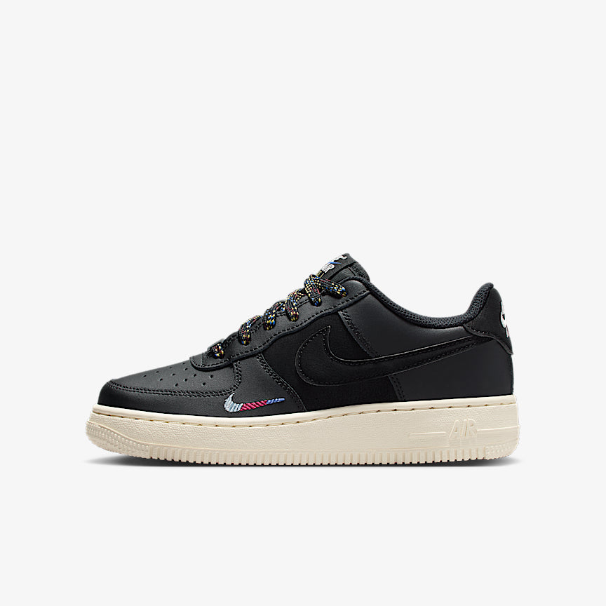 Nike Air Force 1 LV8