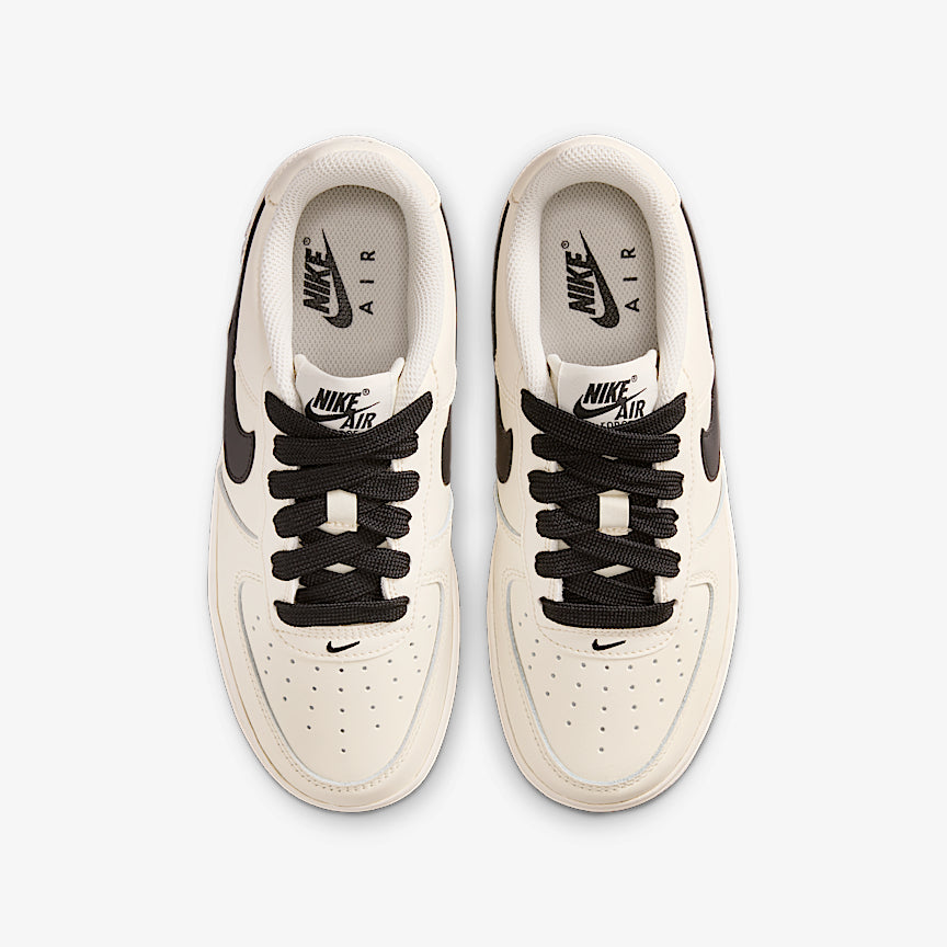 Nike Air Force 1 LV8 3