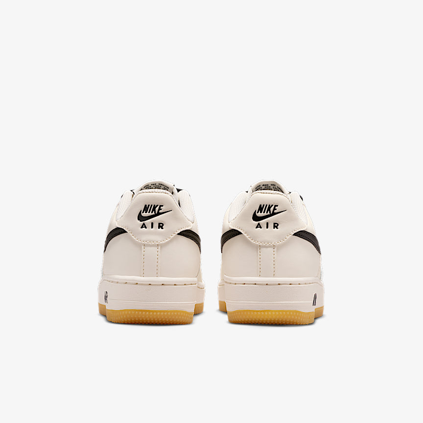 Nike Air Force 1 LV8 3