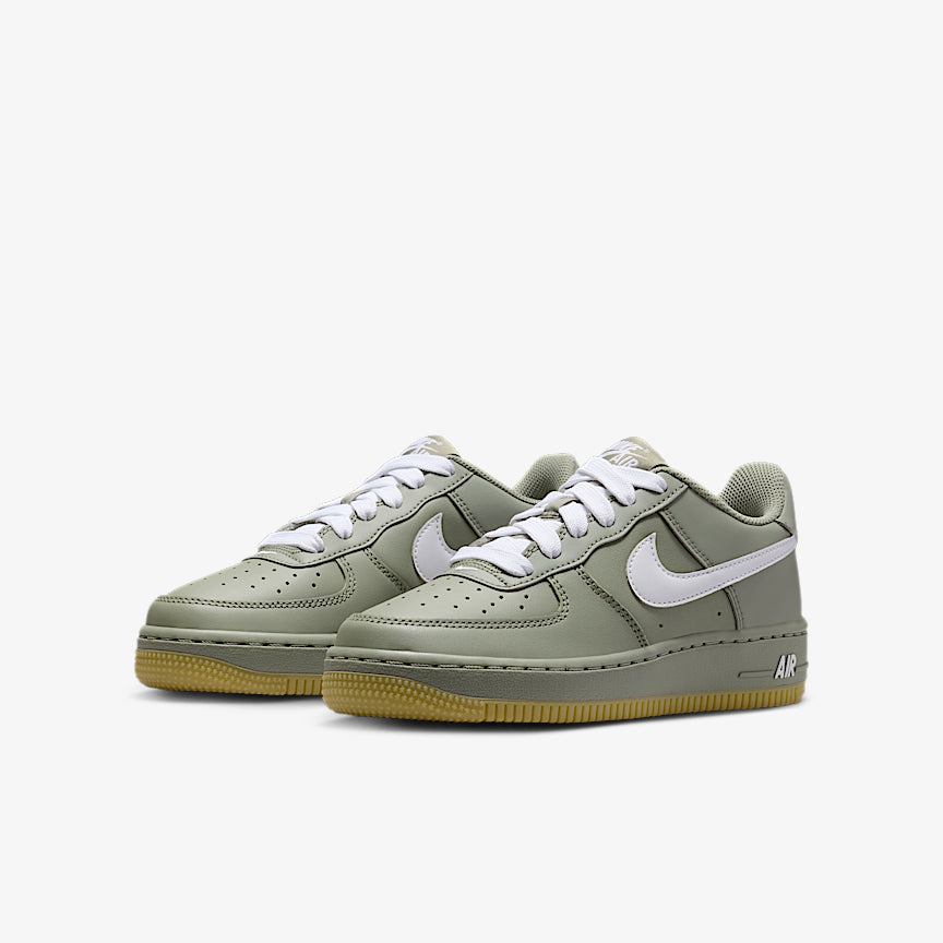 Nike Air Force 1 LV8 3