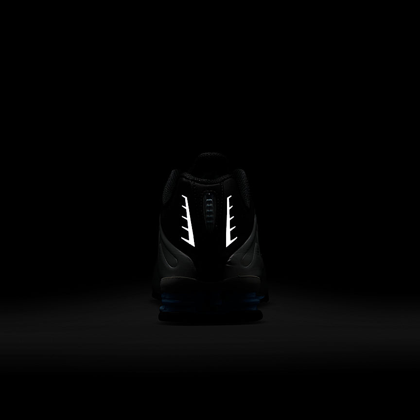 Nike Shox R4