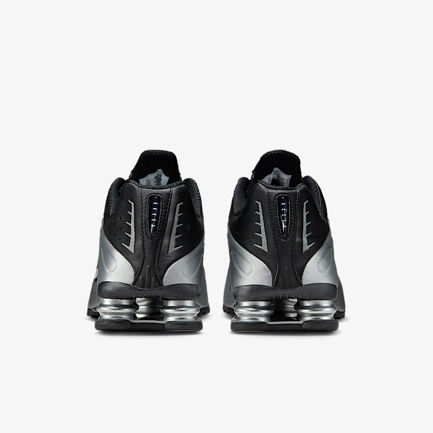 Nike Shox R4