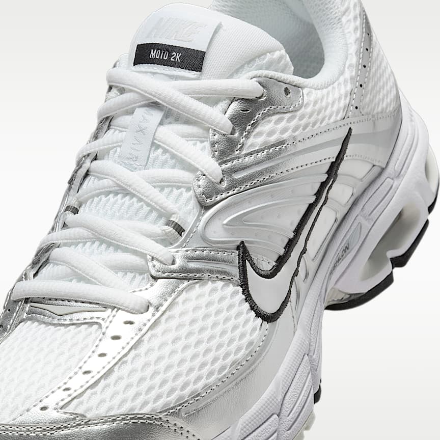 Nike Wmns Air Max Moto 2K White/ Photon Dust-Metallic Silver-Black