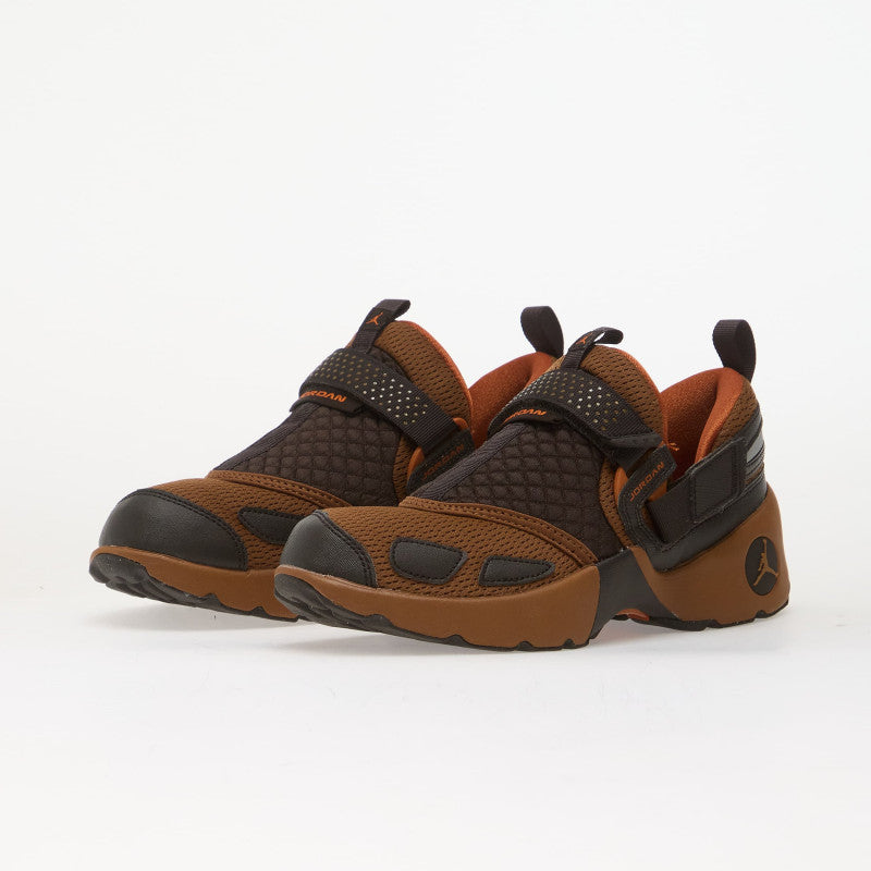 Jordan Trunner LX Lt British Tan/ Desert Orange
