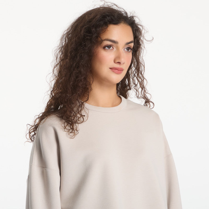 Nike 24.7 ImpossiblySoft Women's Dri-FIT Oversized Crew-Neck Top Cream II/ Cream II/ College Grey