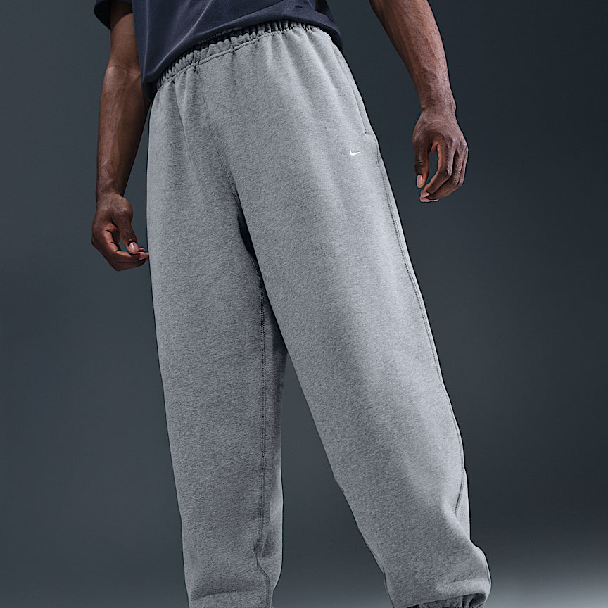 Nike Solo Swoosh