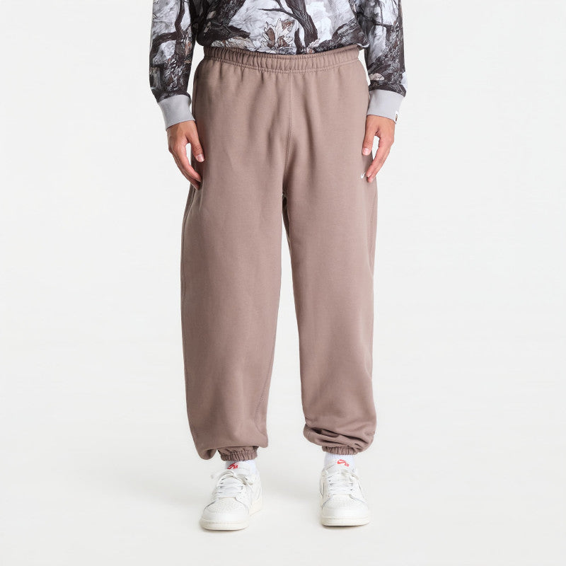 Nike Solo Swoosh Men's Cuffed Fleece Pants Mink Brown/ Mink Brown/ White