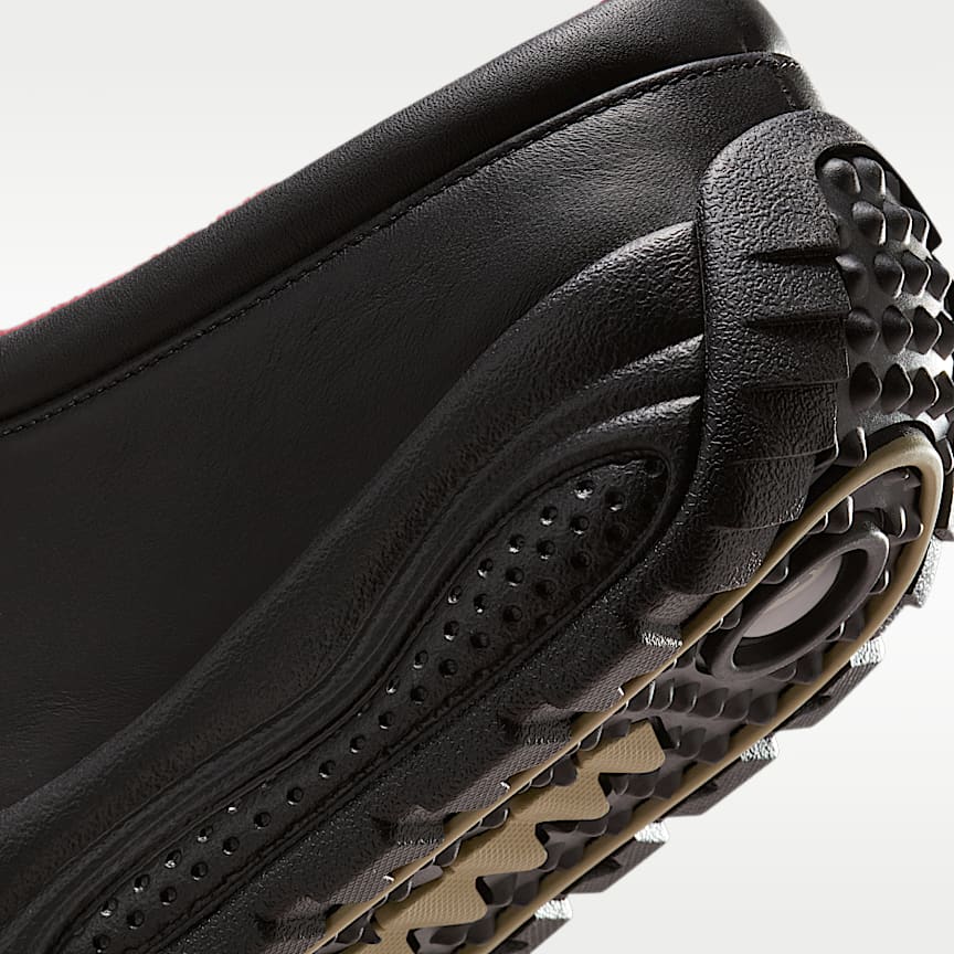 Nike ACG Rufus Black/ Black-Dark Team Red-Desert Khaki