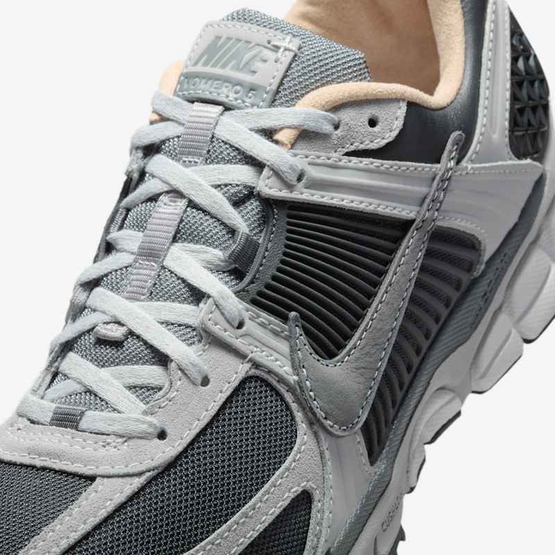 Nike Zoom Vomero 5