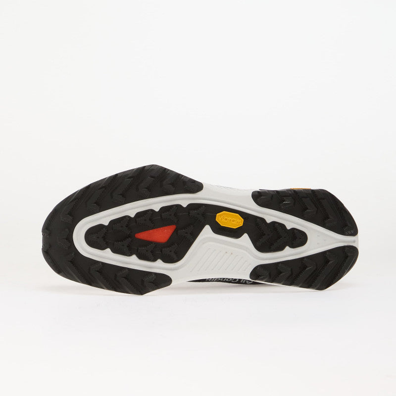 ACG Zegama Trail Black/ Summit White-Safety Orange