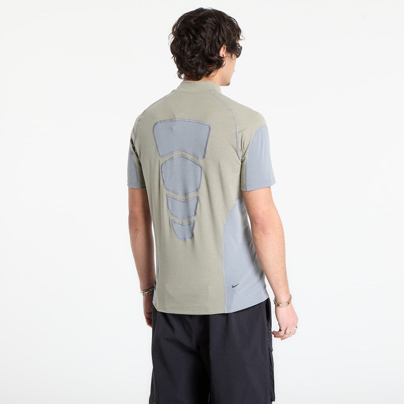 Nike Men's Dri-FIT Short-Sleeve Base Layer Light Army/ Cool Grey/ Cool Grey/ Black