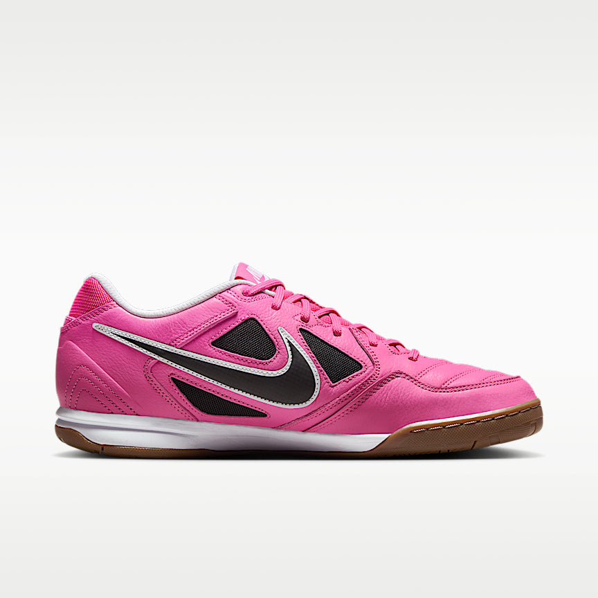 Nike Gato