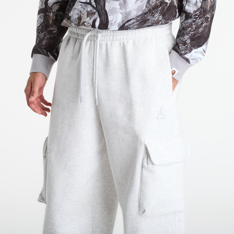 Jordan Brooklyn Men's Oversized Fleece Cargo Pants Neutral Grey/ Htr/ Lt Smoke Grey