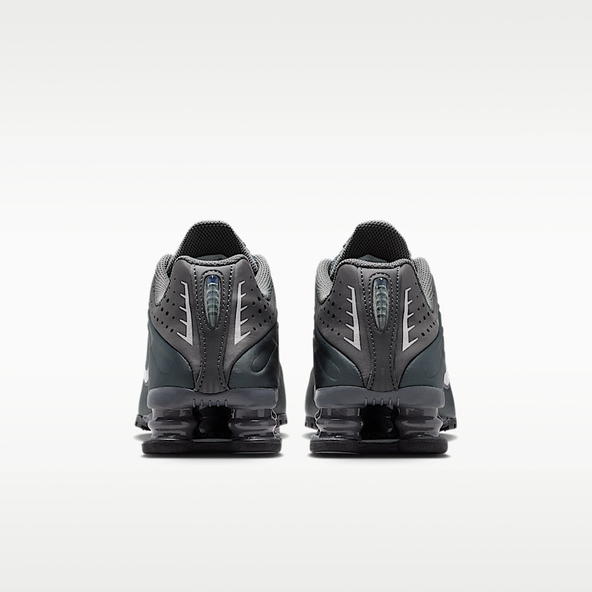 Nike Shox R4
