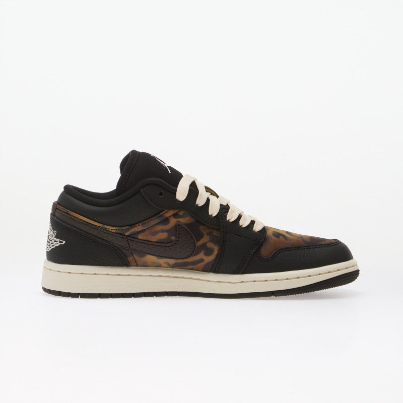 Air Jordan 1 Low SE Black/ Chalk-Velvet Brown