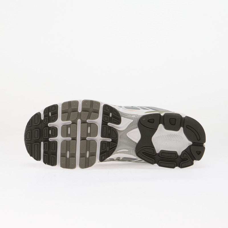 Nike Air Max Moto 2K Summit White/ Newsprint-Smoke Grey