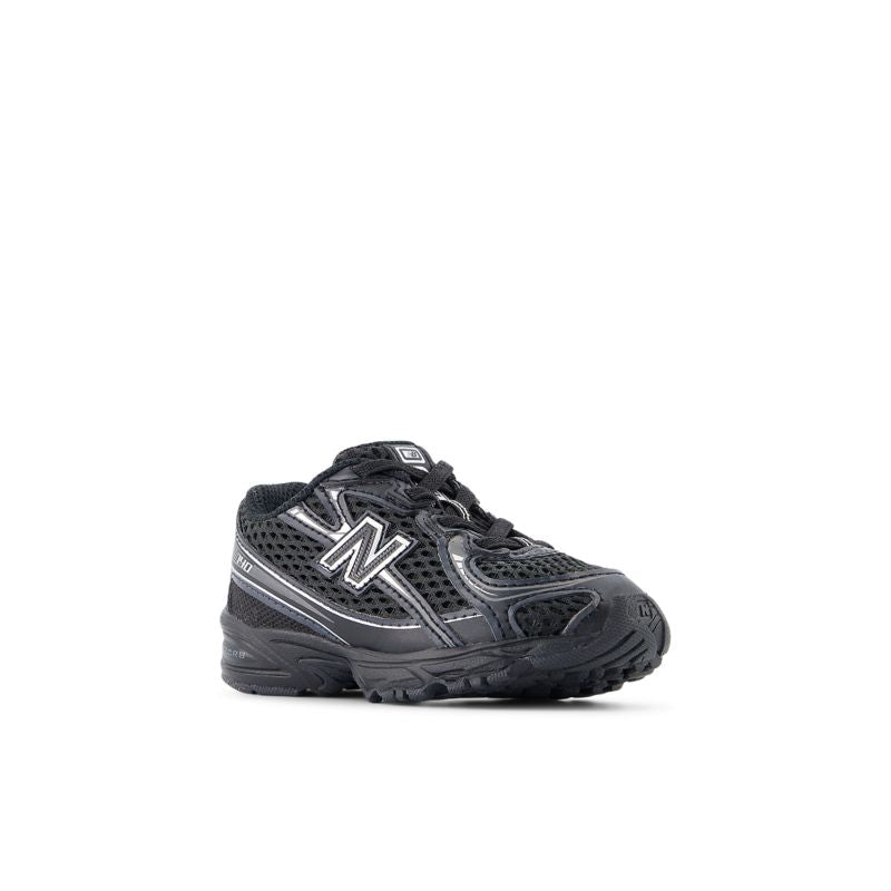 New Balance 740