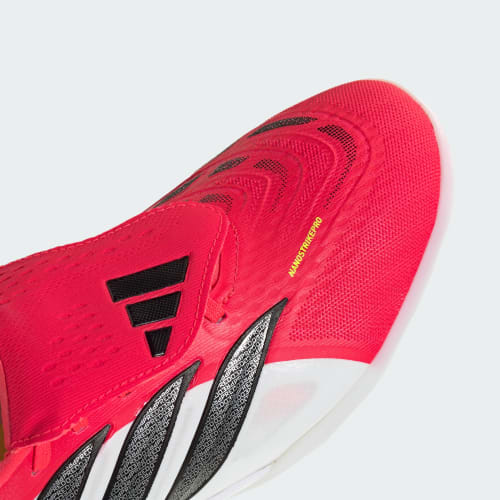adidas z wywijanym językiem do gry na murawie PREDATOR PRO